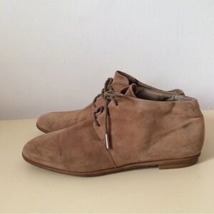 Tod’s Vintage Tan Suede Ankle Booties